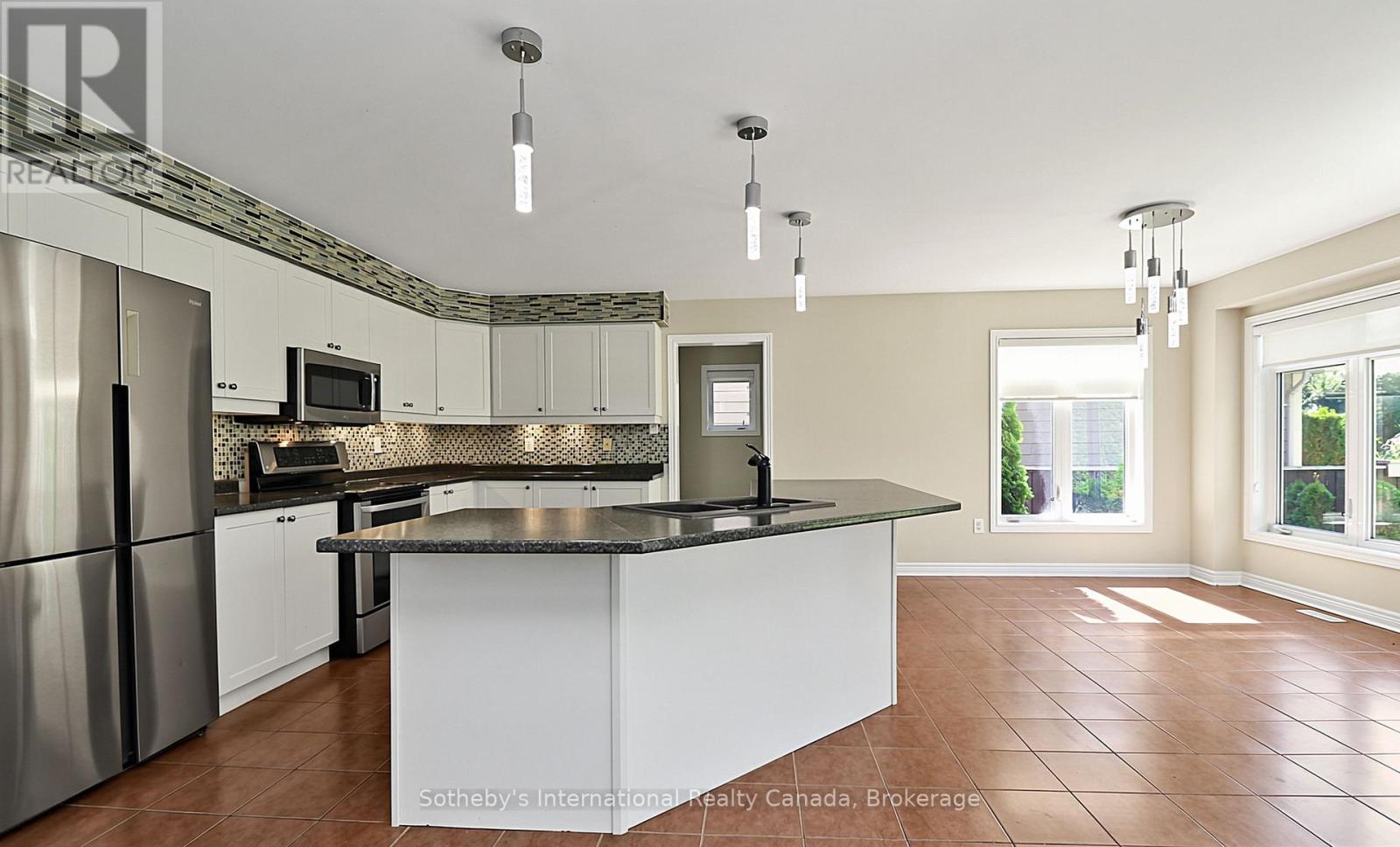 28 Barrington Trail E, Collingwood, Ontario L9Y 0G1 - Photo 17 - S13696022