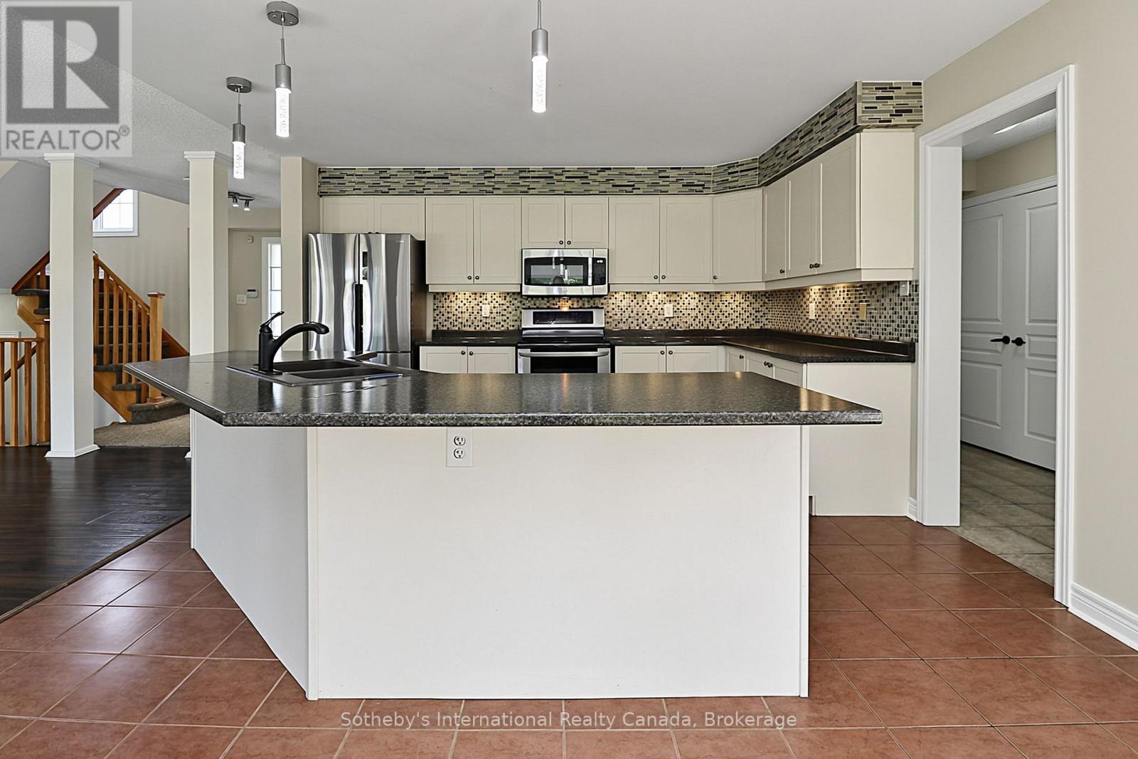 28 Barrington Trail E, Collingwood, Ontario L9Y 0G1 - Photo 19 - S13696022