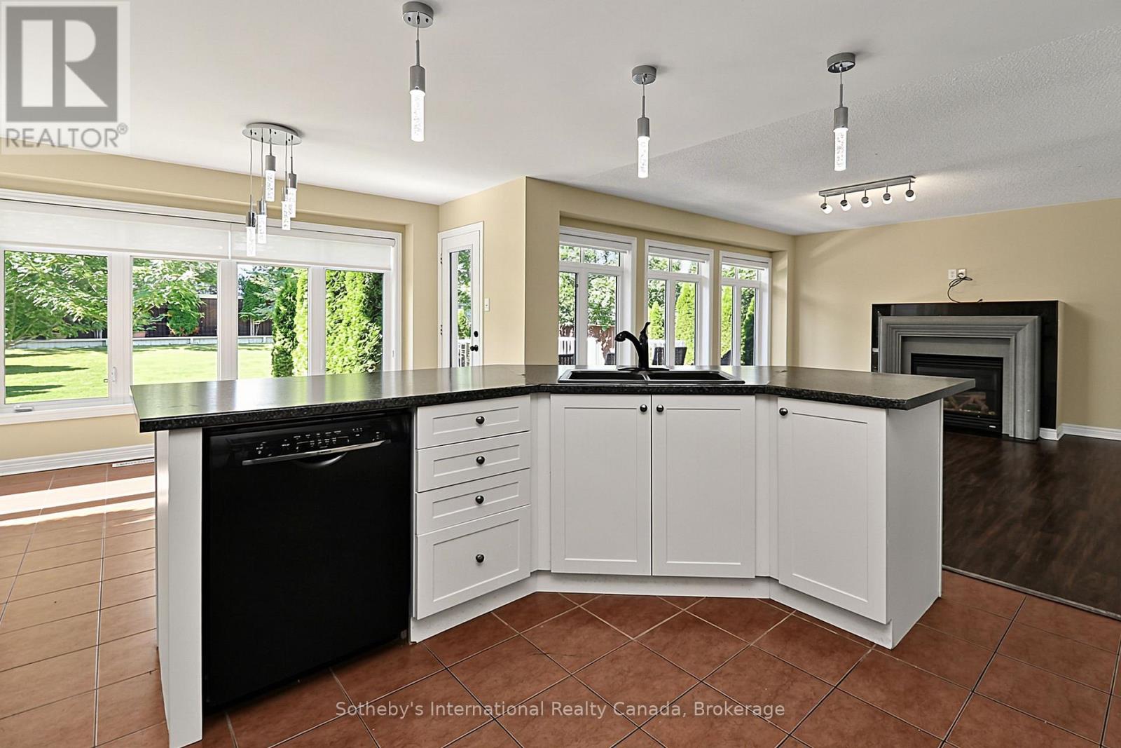 28 Barrington Trail E, Collingwood, Ontario L9Y 0G1 - Photo 22 - S13696022