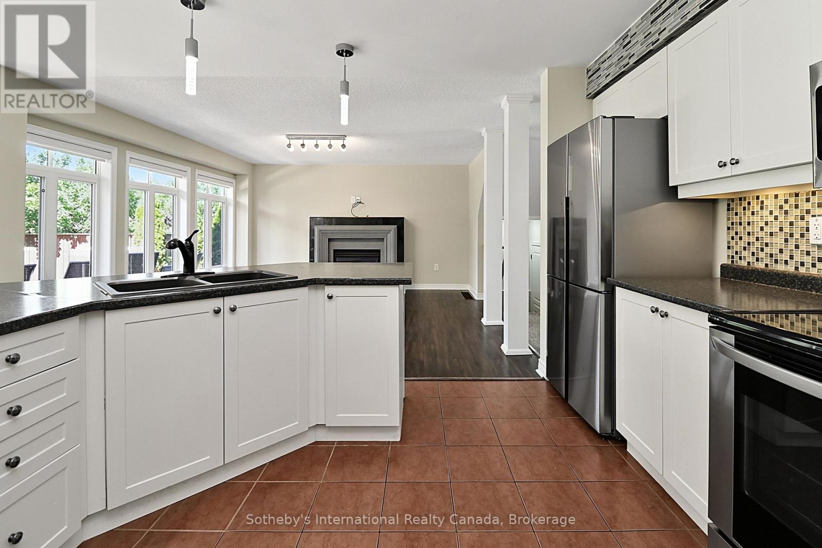 28 Barrington Trail E, Collingwood, Ontario L9Y 0G1 - Photo 23 - S13696022