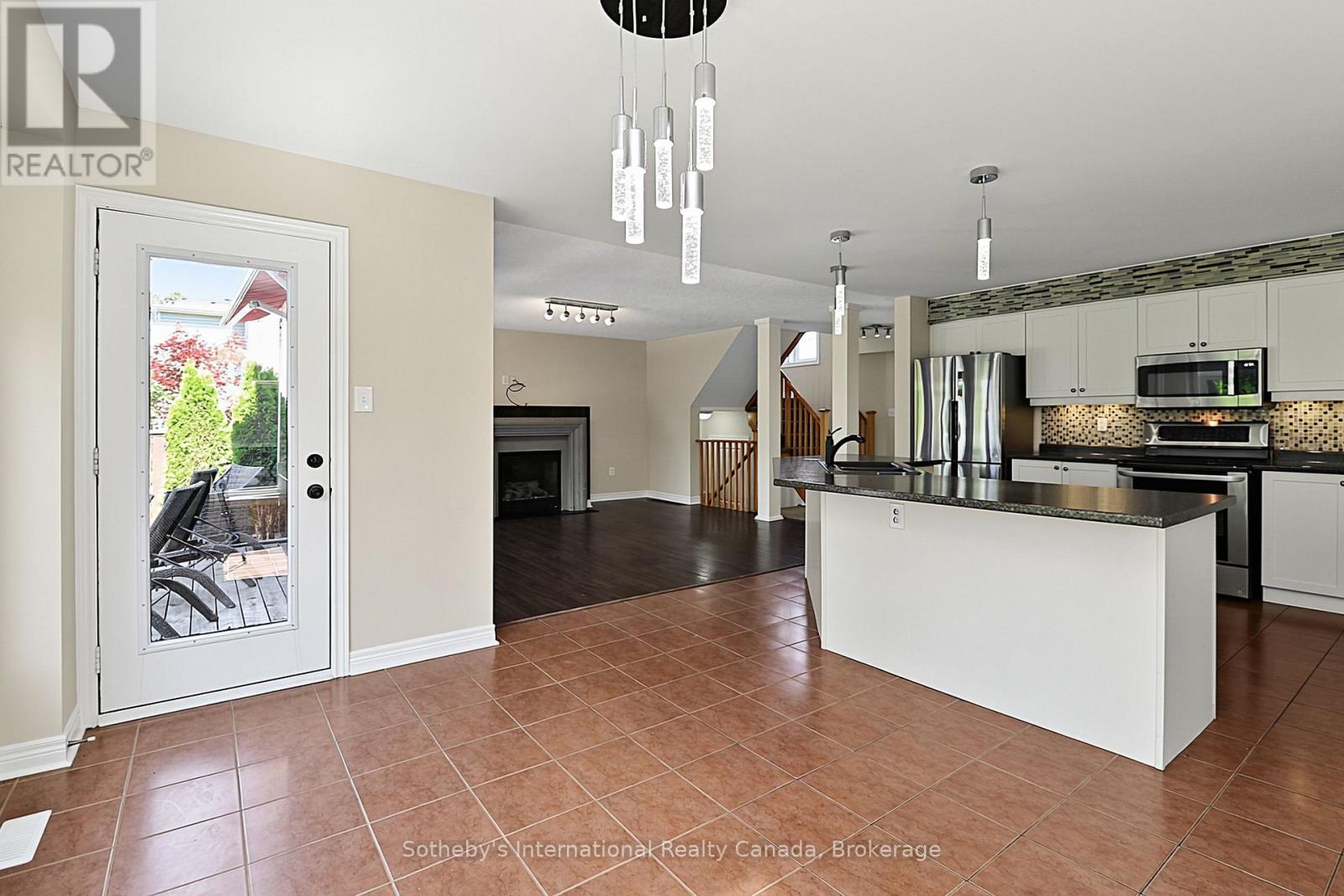 28 Barrington Trail E, Collingwood, Ontario L9Y 0G1 - Photo 26 - S13696022