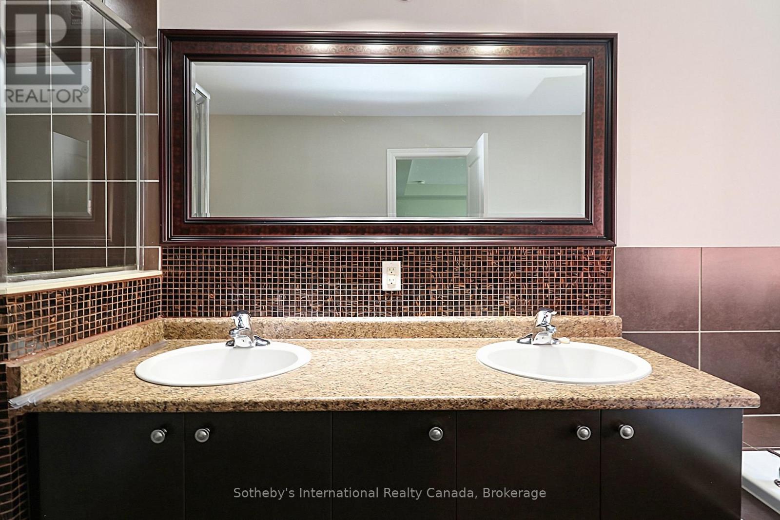 28 Barrington Trail E, Collingwood, Ontario L9Y 0G1 - Photo 38 - S13696022