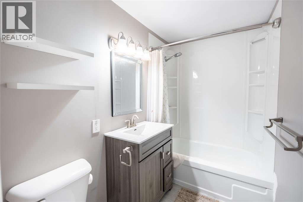 301 Edgewood Street Unit# 2, Sarnia, Ontario  N7S 4X7 - Photo 12 - 26020372