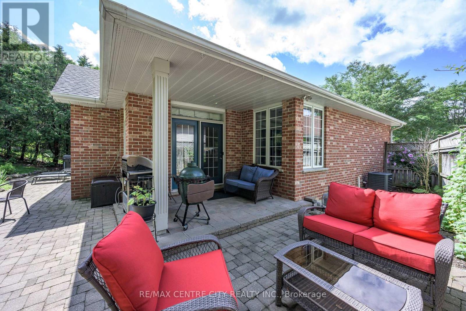 176 Optimist Park Drive, London South, Ontario  N6K 4M2 - Photo 2 - X13695806