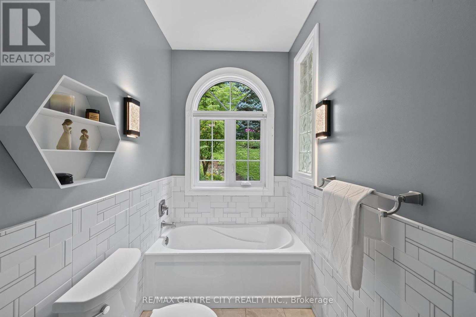 176 Optimist Park Drive, London South, Ontario  N6K 4M2 - Photo 25 - X13695806