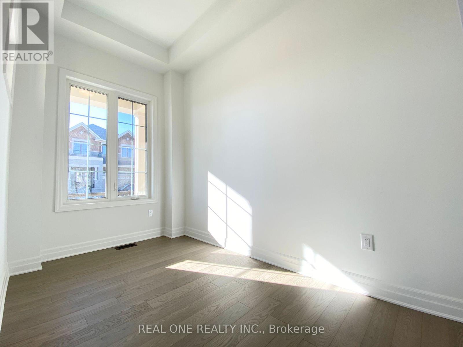 42 Misthollow Crescent, Markham, Ontario  L6C 3M5 - Photo 3 - N13695890