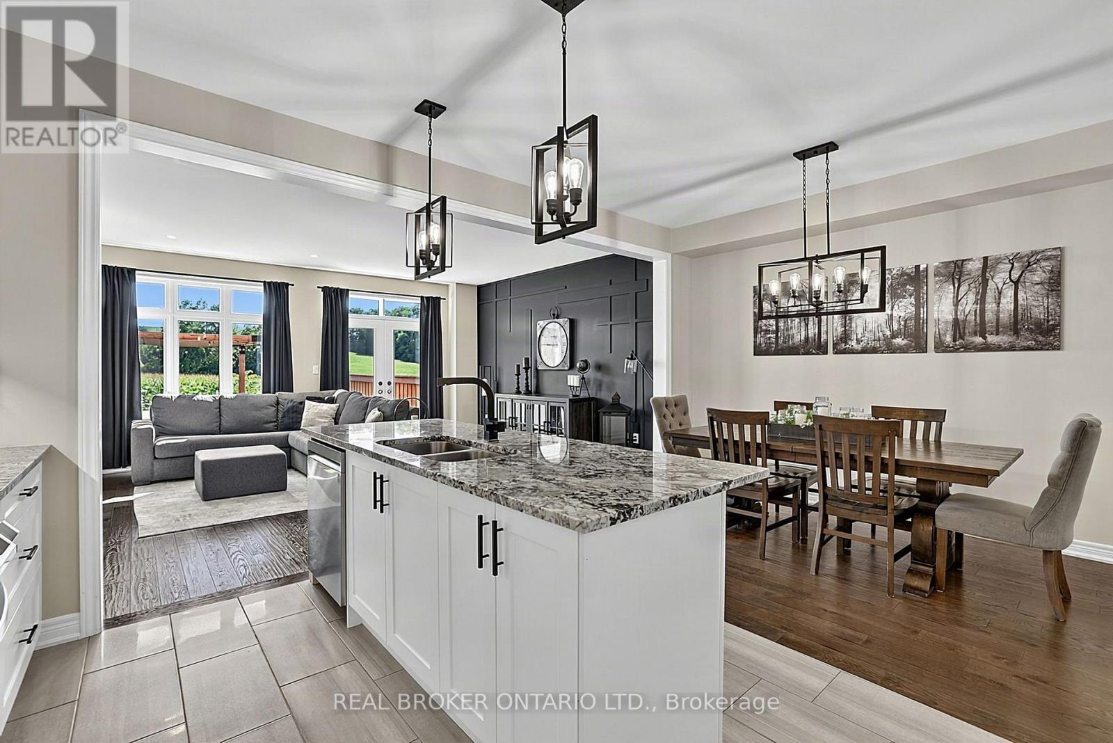 313 Silk Twist Drive, East Gwillimbury, Ontario  L9N 0V4 - Photo 7 - N13695992