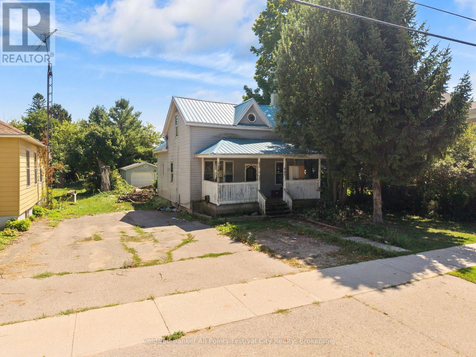 641 Havelock Street, Huron-Kinloss (Lucknow), Ontario  N0G 2H0 - Photo 2 - X13696020