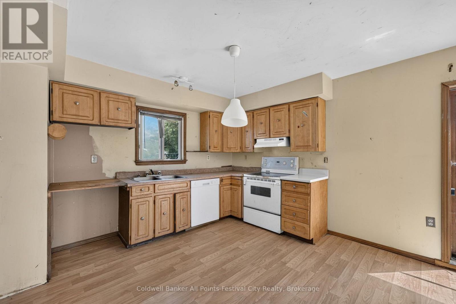 641 Havelock Street, Huron-Kinloss (Lucknow), Ontario  N0G 2H0 - Photo 9 - X13696020