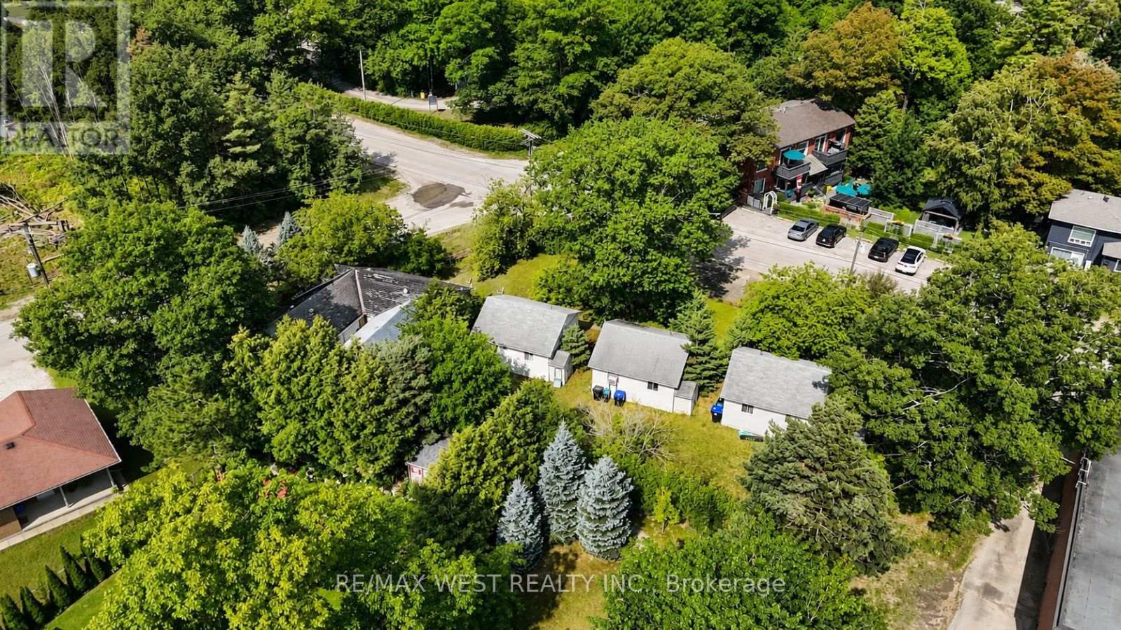 195 DUNKERRON AVENUE, Wasaga Beach, Ontario