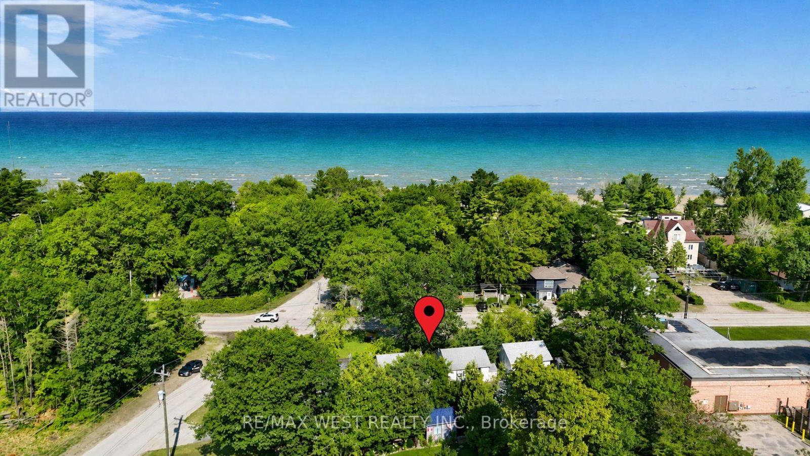 195 Dunkerron Avenue, Wasaga Beach, Ontario L9Z 2G8 - Photo 4 - S13695916