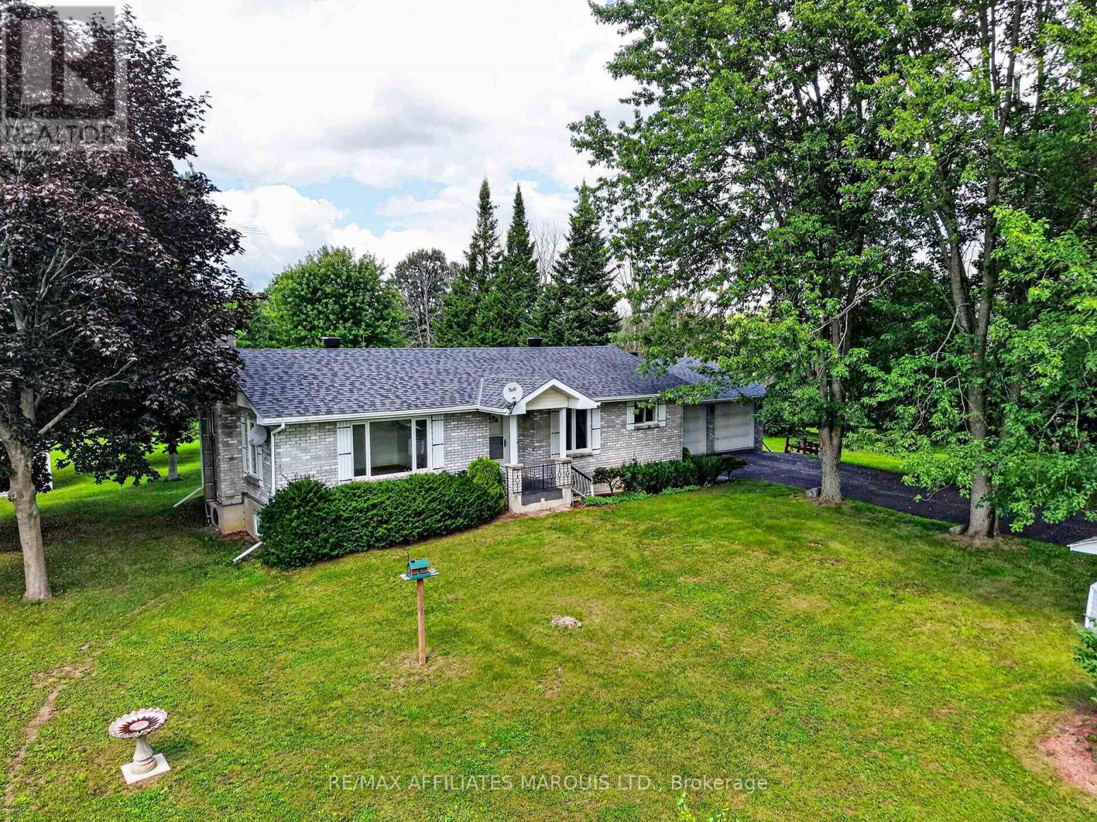 19485 Glen Road, South Glengarry, Ontario  K0C 2J0 - Photo 5 - X13695998