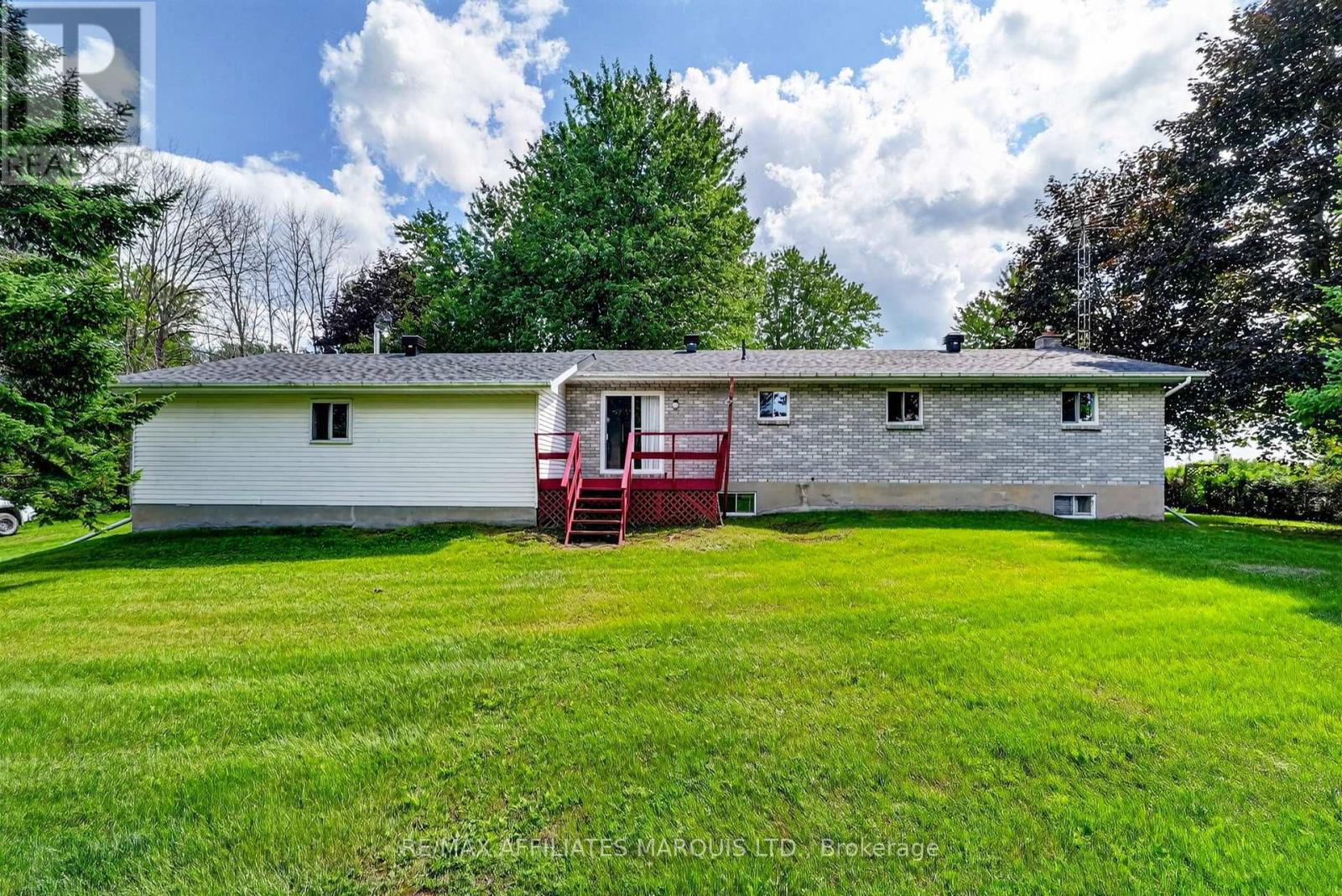 19485 Glen Road, South Glengarry, Ontario  K0C 2J0 - Photo 6 - X13695998