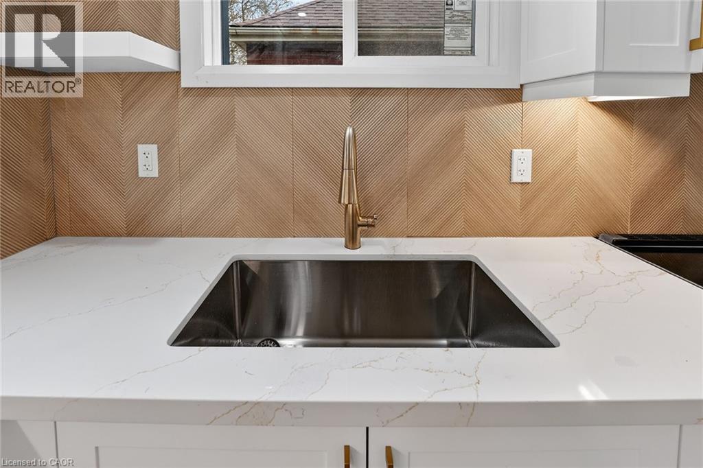 101 Houghton Avenue S, Hamilton, Ontario  L8K 2M9 - Photo 15 - 40847759