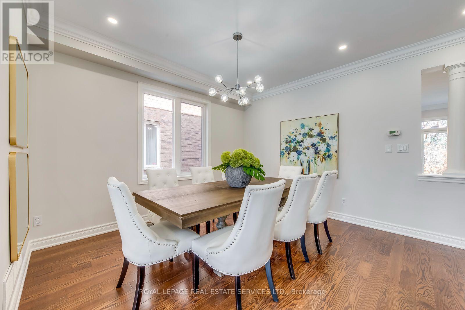 303 Burloak Drive, Oakville, Ontario  L6L 6T6 - Photo 11 - W13695906