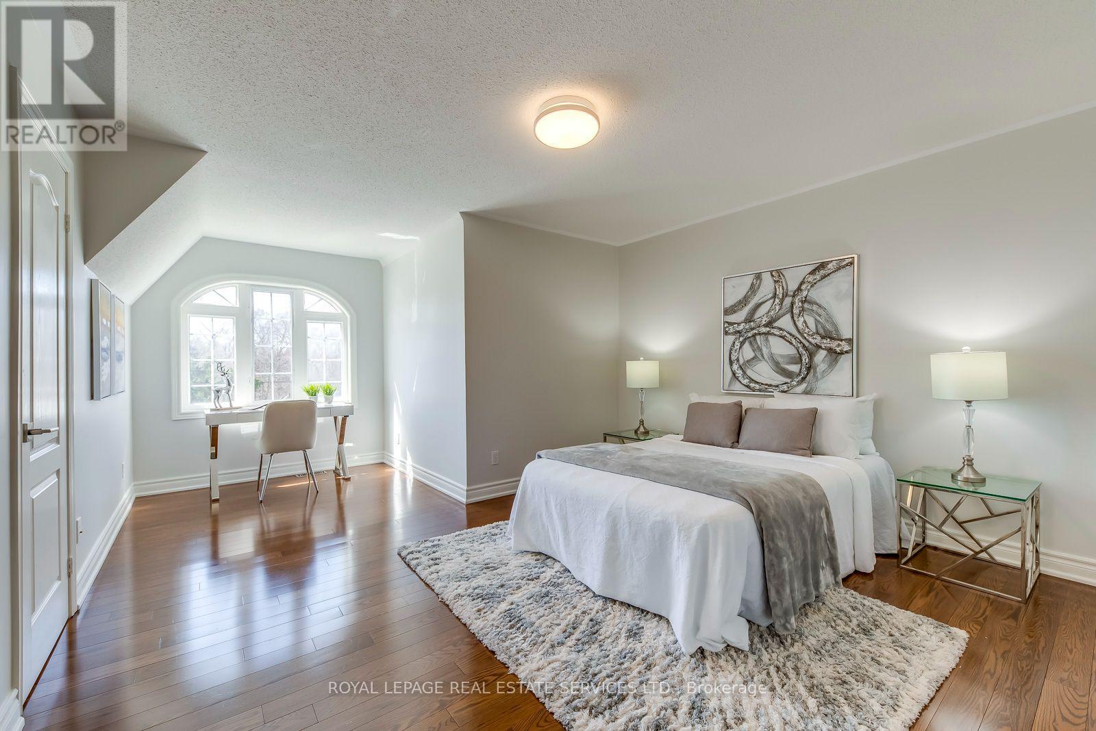 303 Burloak Drive, Oakville, Ontario  L6L 6T6 - Photo 41 - W13695906