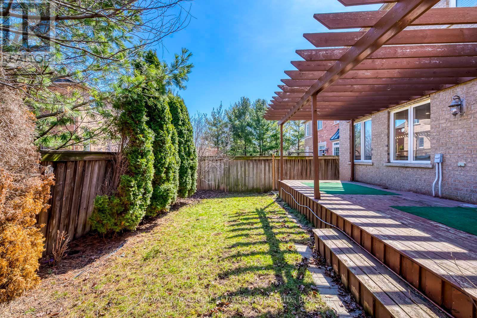 303 Burloak Drive, Oakville, Ontario  L6L 6T6 - Photo 46 - W13695906