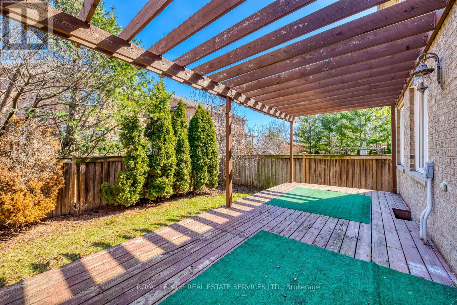 303 Burloak Drive, Oakville, Ontario  L6L 6T6 - Photo 48 - W13695906