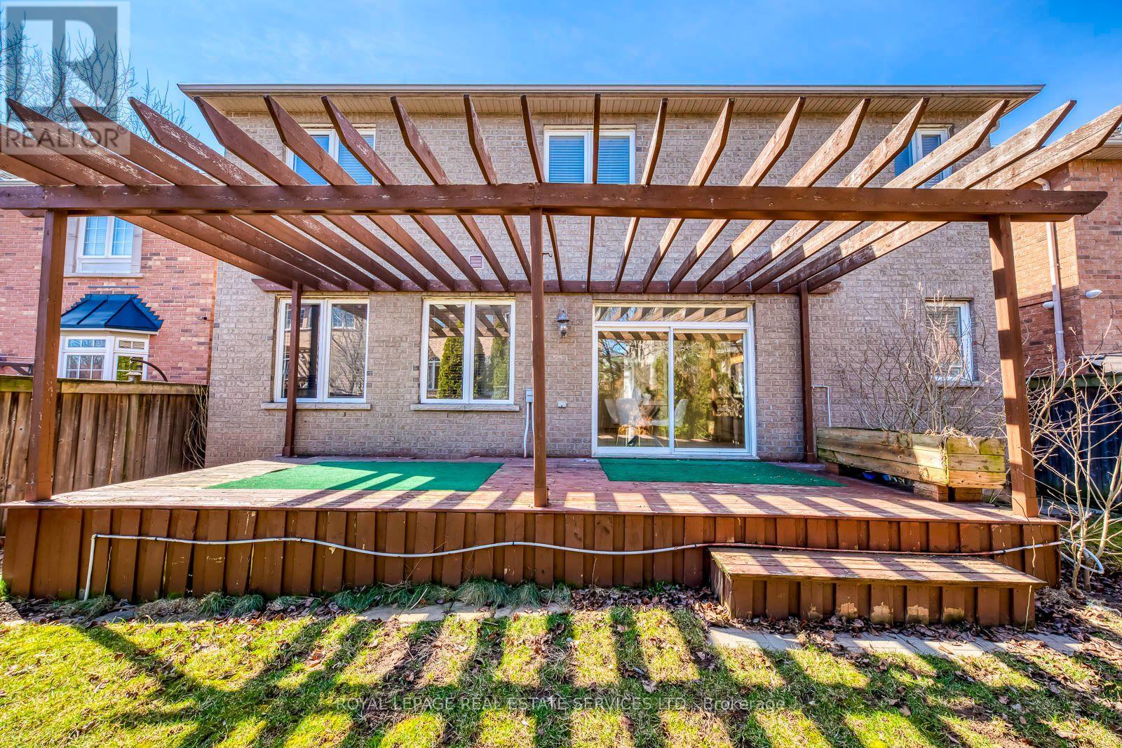 303 Burloak Drive, Oakville, Ontario  L6L 6T6 - Photo 50 - W13695906