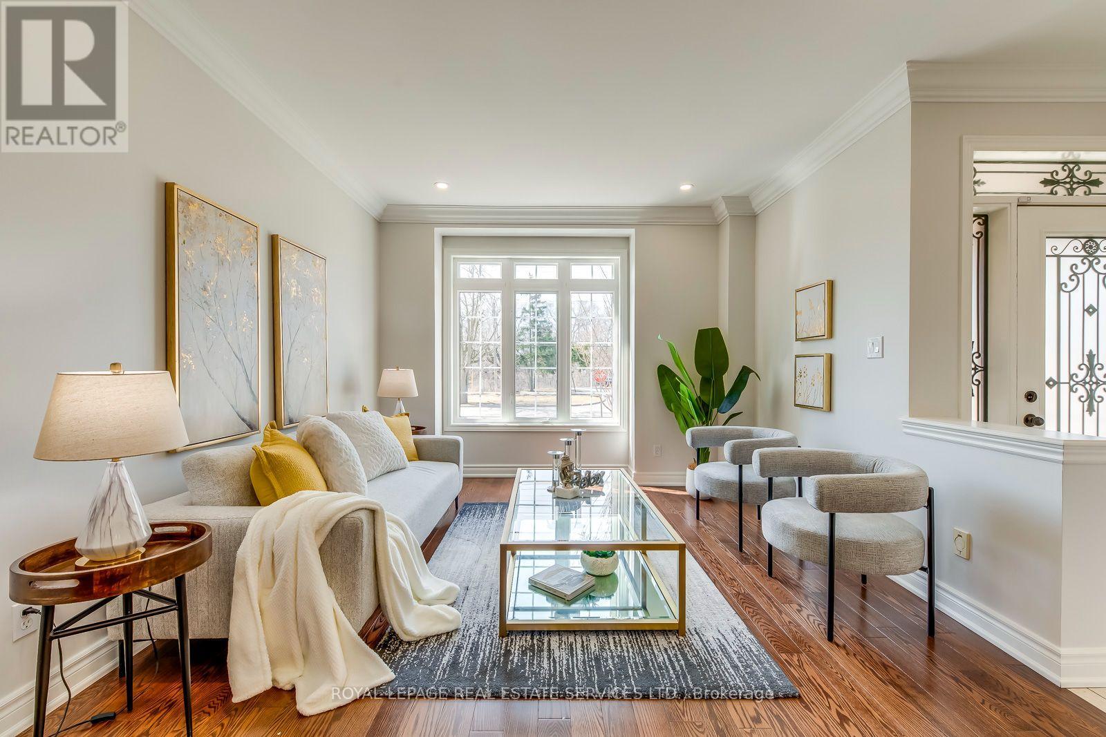 303 Burloak Drive, Oakville, Ontario  L6L 6T6 - Photo 7 - W13695906