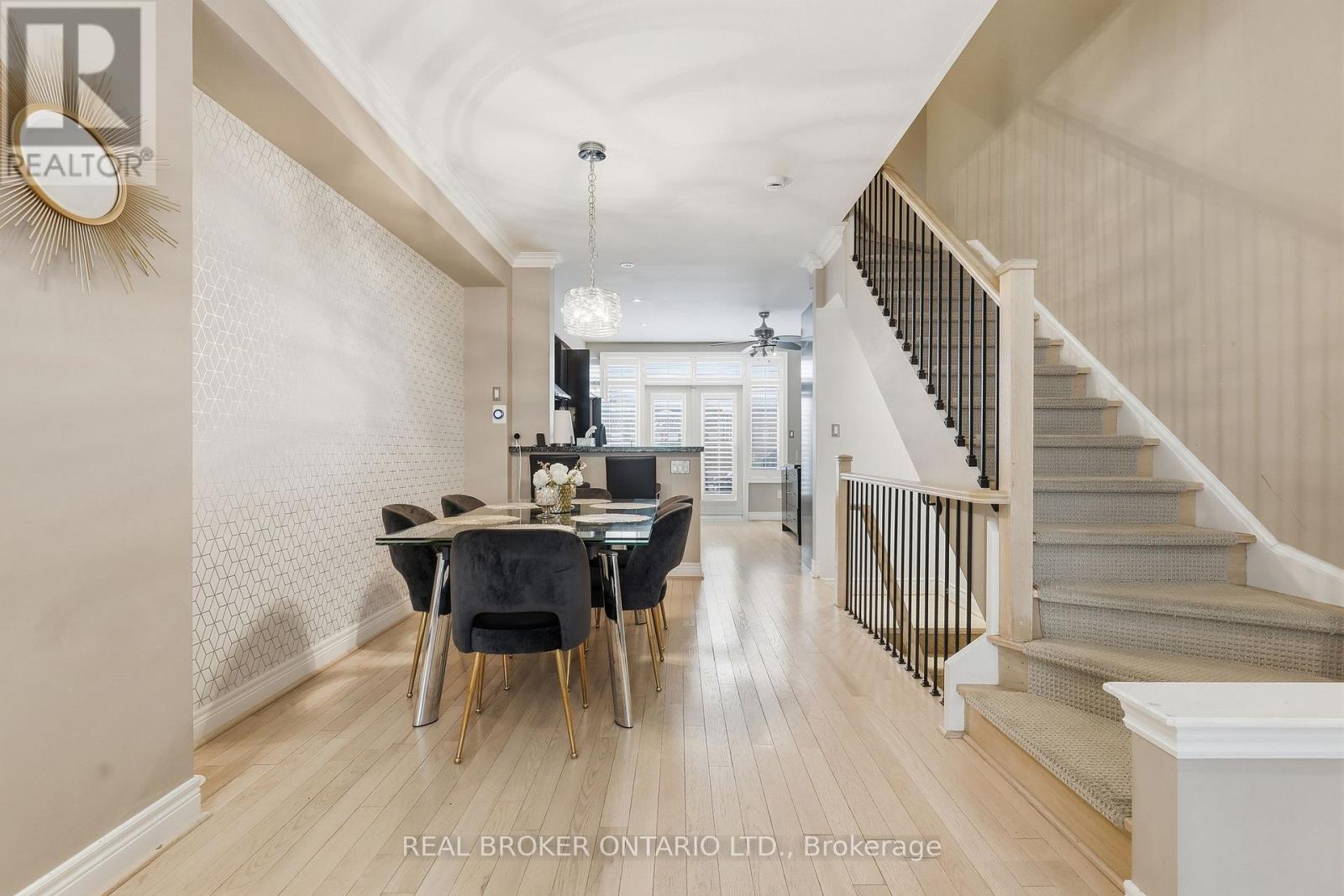 39 Lobo Mews, Toronto, Ontario  M8Z 0B2 - Photo 11 - W13695924