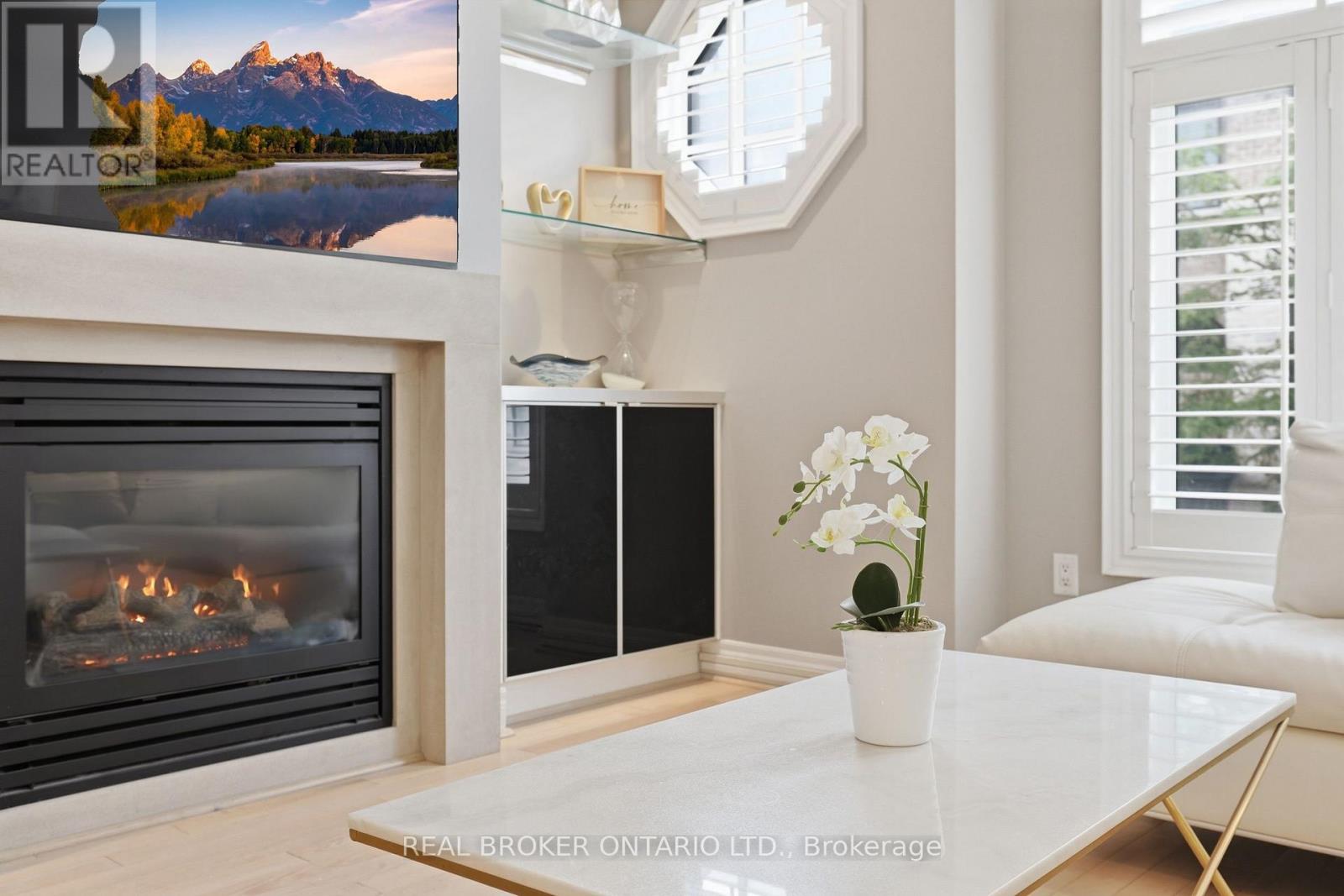 39 Lobo Mews, Toronto, Ontario  M8Z 0B2 - Photo 13 - W13695924