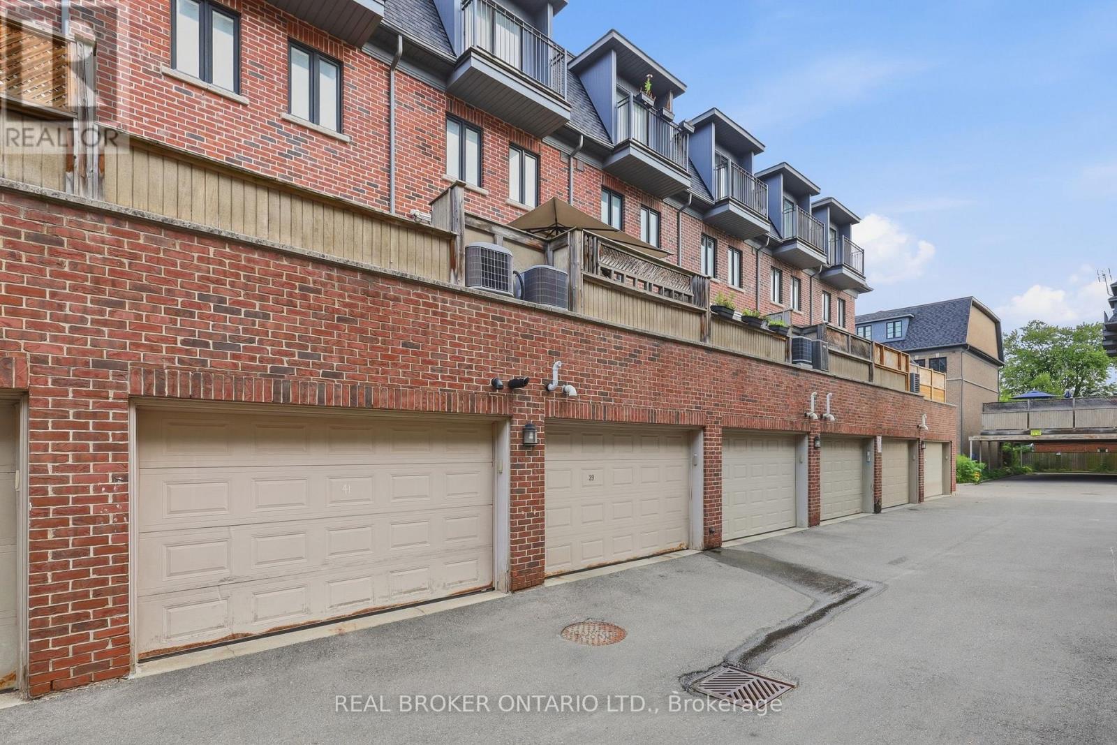39 Lobo Mews, Toronto, Ontario  M8Z 0B2 - Photo 28 - W13695924