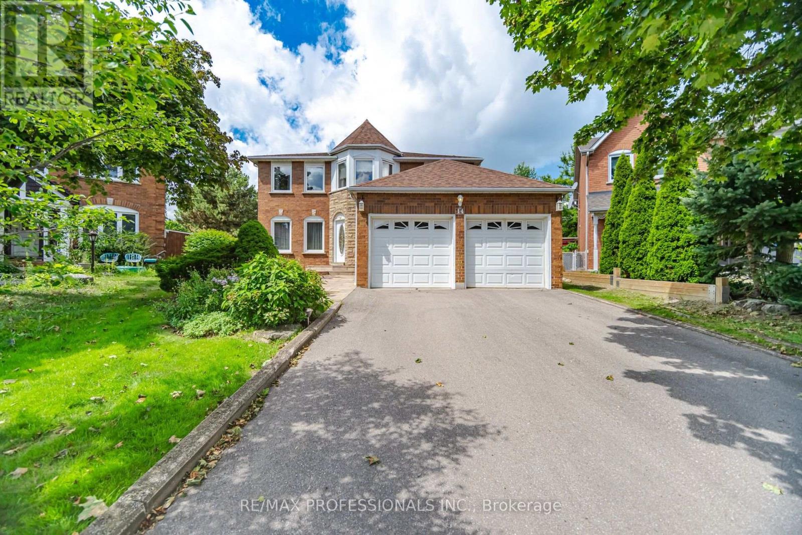 14 LAURA COURT, Brampton, Ontario