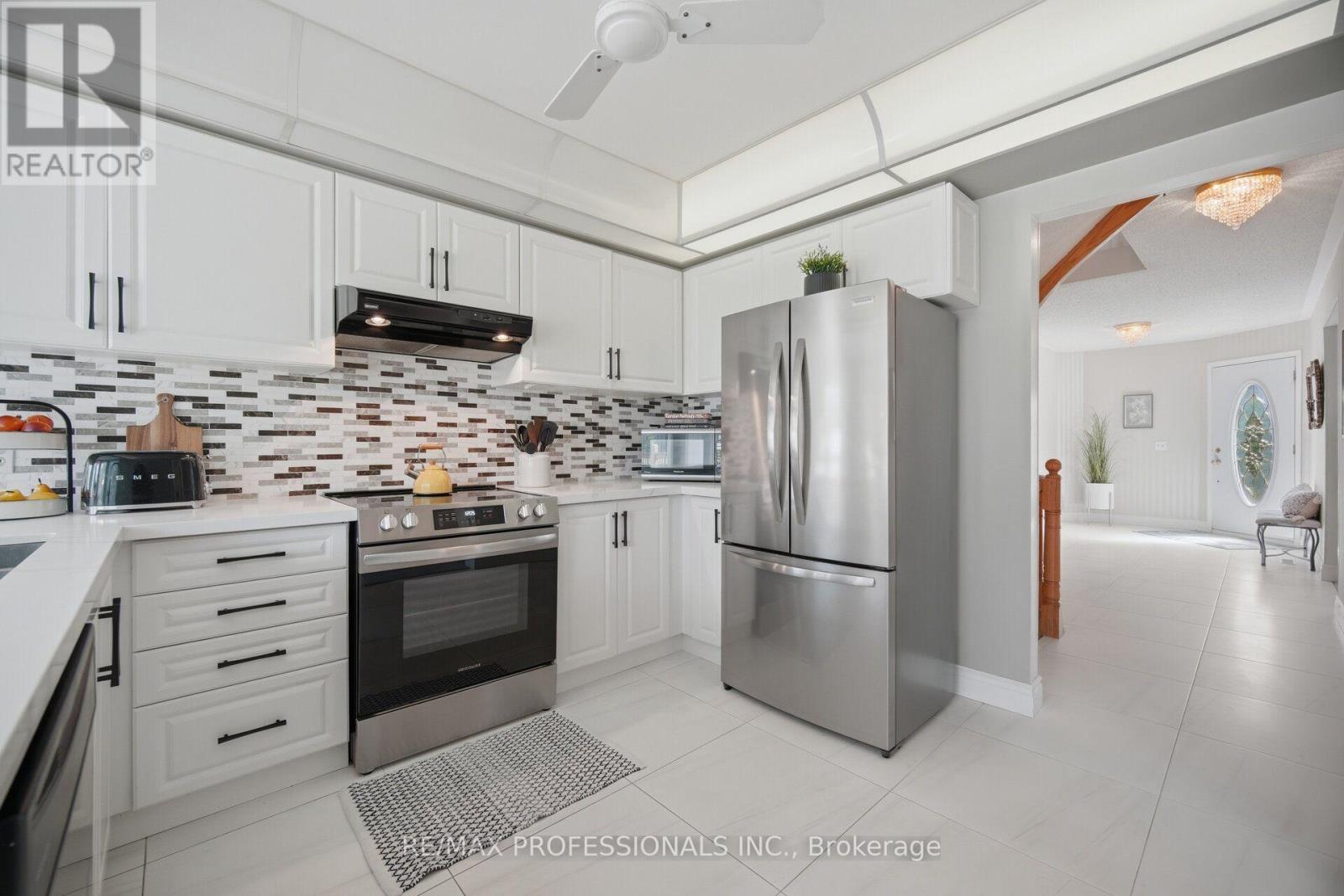 14 Laura Court, Brampton, Ontario  L6S 5E9 - Photo 16 - W13695932