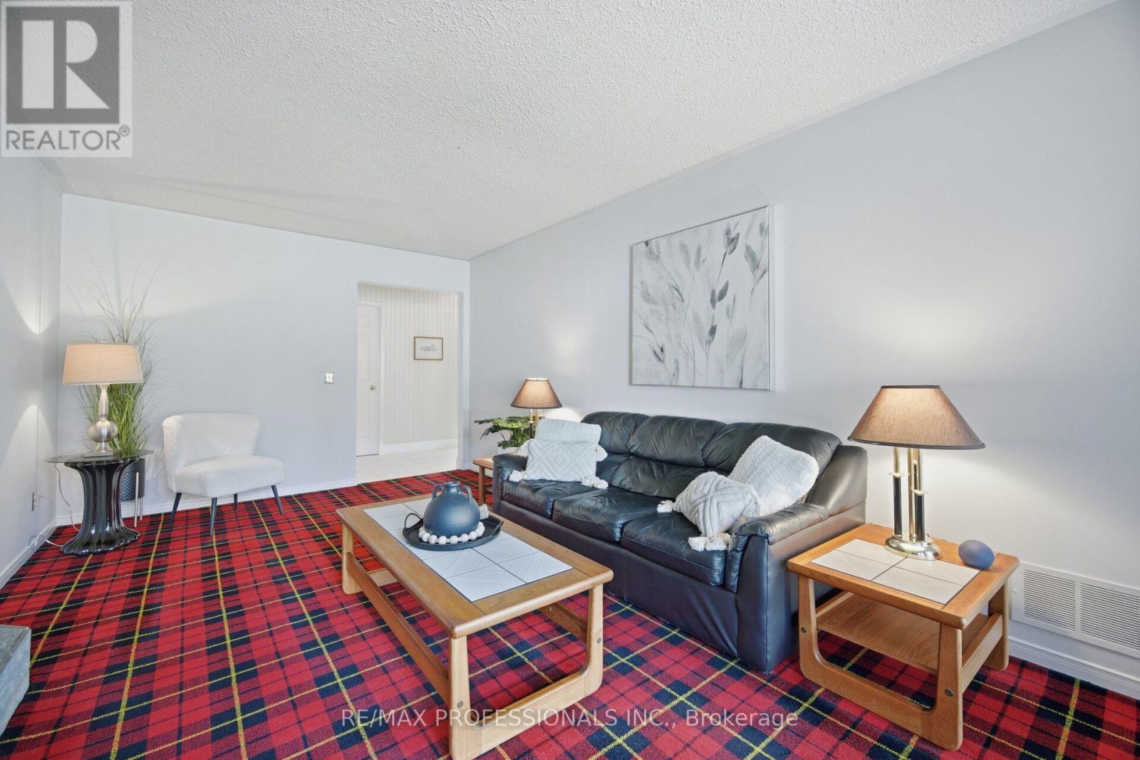 14 Laura Court, Brampton, Ontario  L6S 5E9 - Photo 22 - W13695932