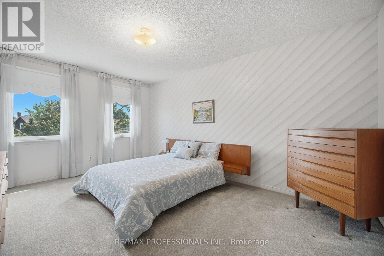 14 Laura Court, Brampton, Ontario  L6S 5E9 - Photo 34 - W13695932