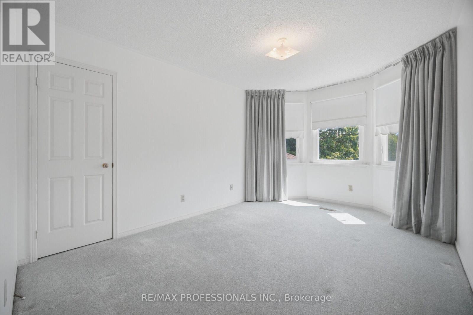 14 Laura Court, Brampton, Ontario  L6S 5E9 - Photo 37 - W13695932