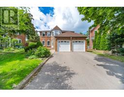 14 LAURA COURT, Brampton, Ontario