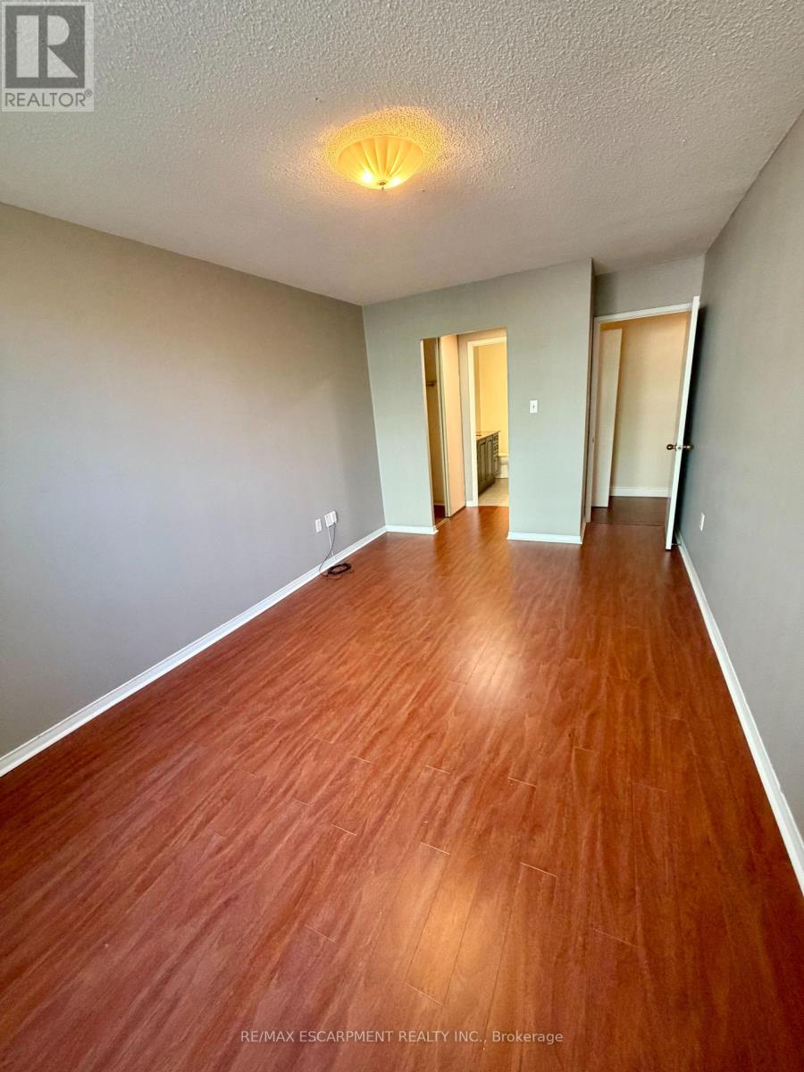 103 - 1270 Maple Crossing Boulevard E, Burlington, Ontario  L7S 2J3 - Photo 14 - W13695966