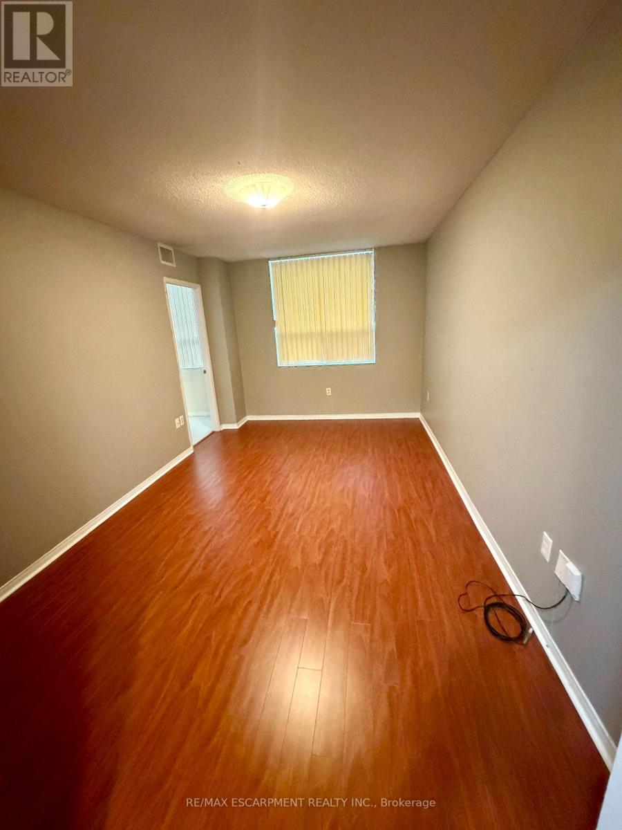 103 - 1270 Maple Crossing Boulevard E, Burlington, Ontario  L7S 2J3 - Photo 16 - W13695966