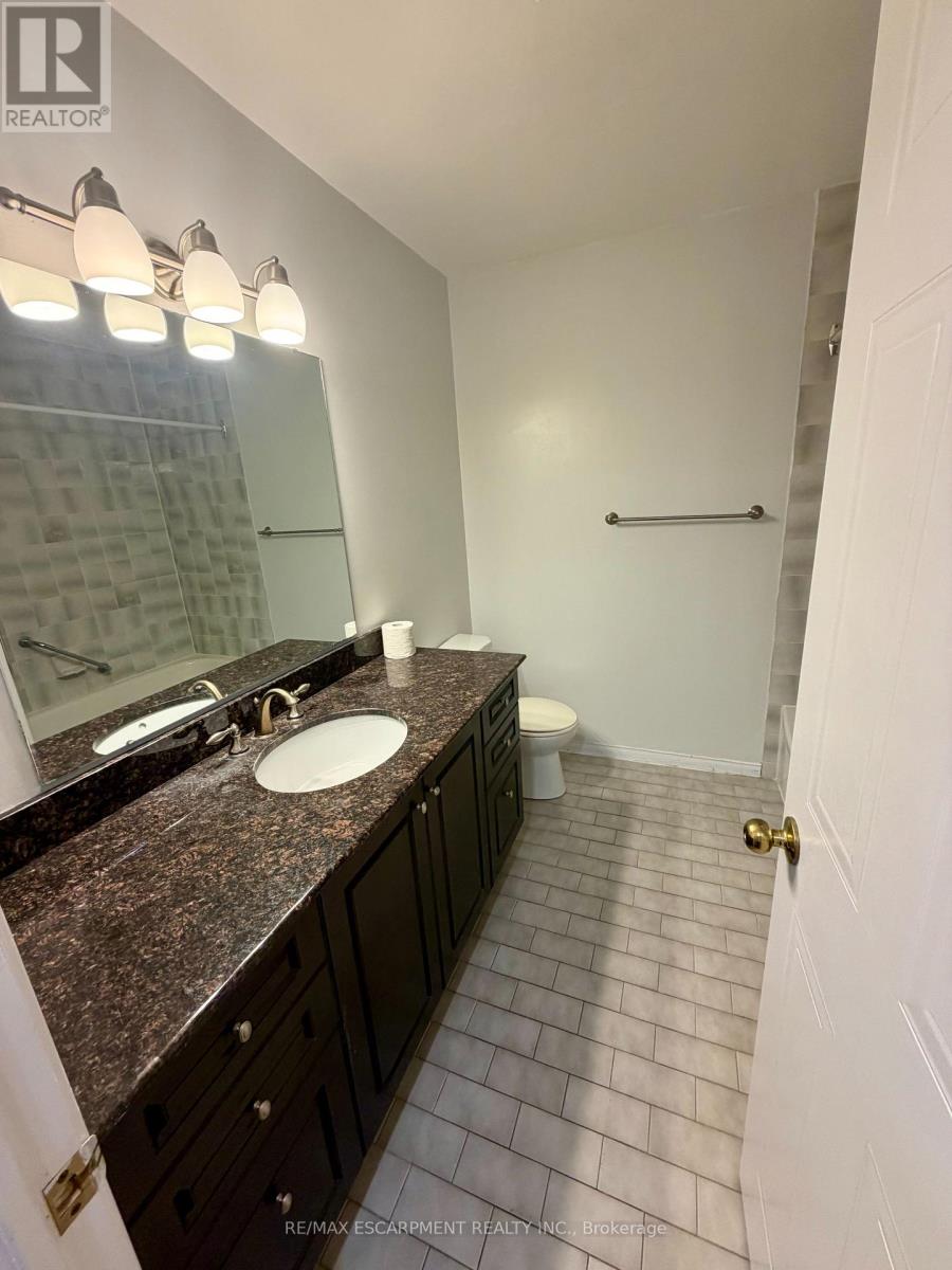 103 - 1270 Maple Crossing Boulevard E, Burlington, Ontario  L7S 2J3 - Photo 19 - W13695966