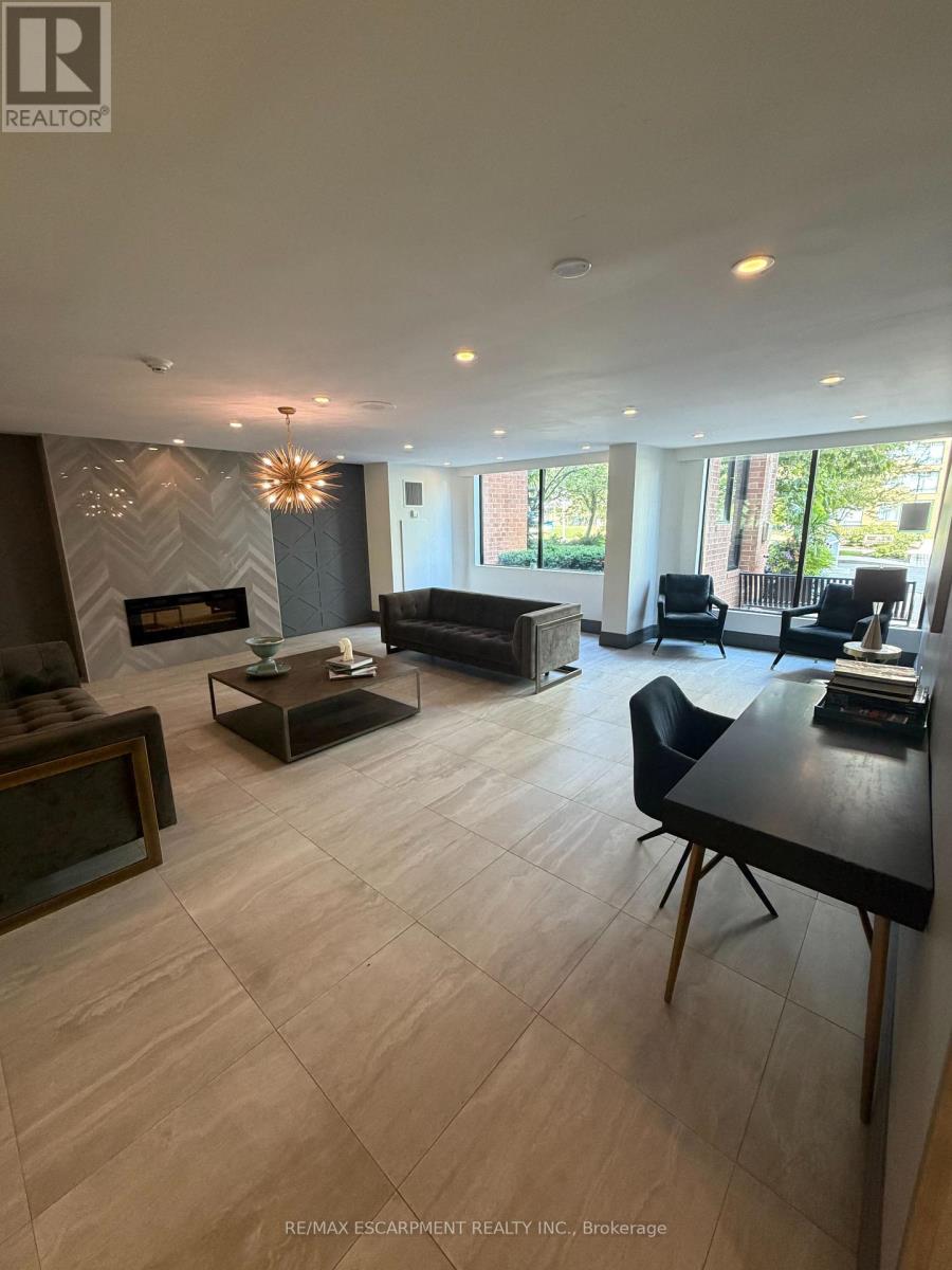 103 - 1270 Maple Crossing Boulevard E, Burlington, Ontario  L7S 2J3 - Photo 26 - W13695966