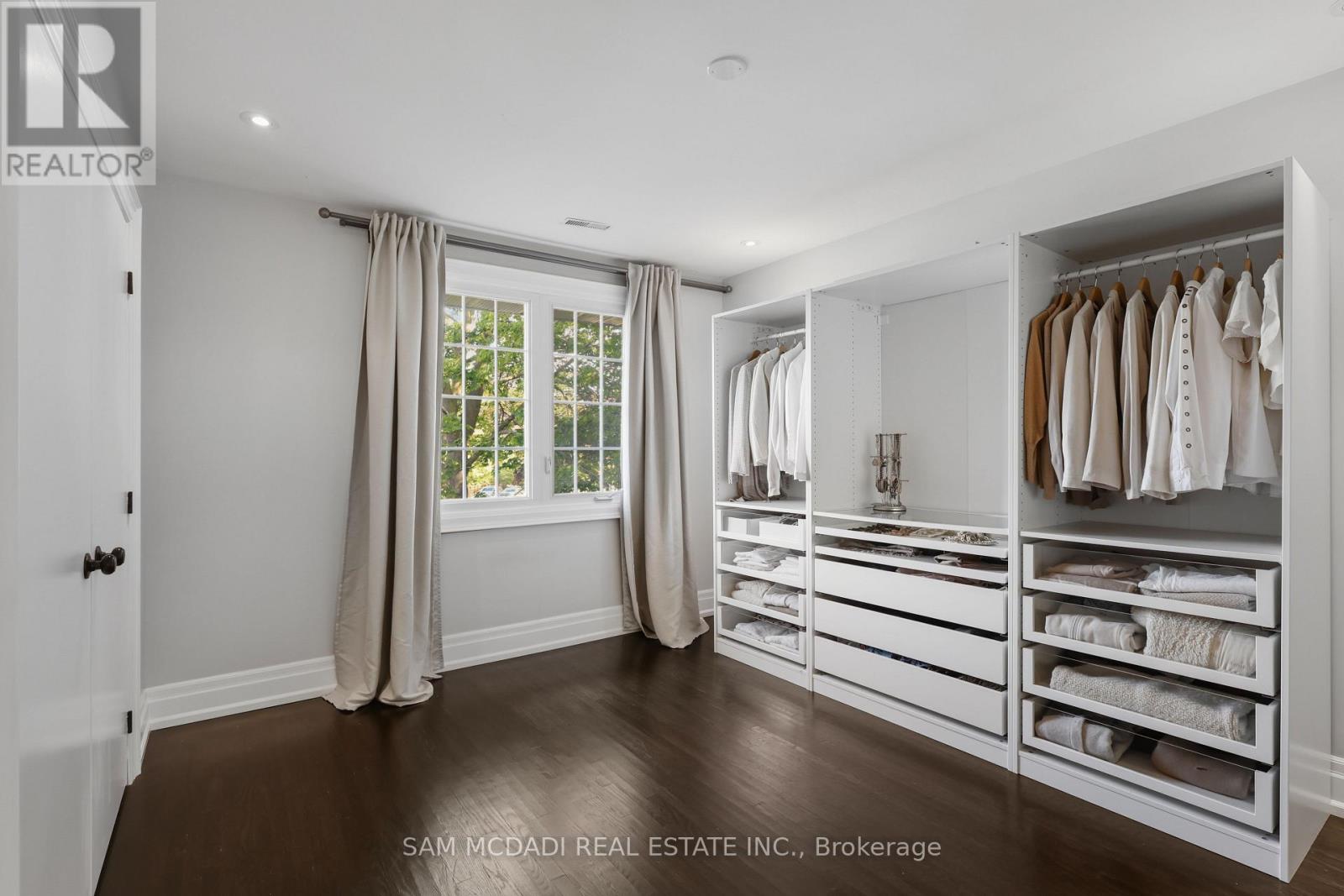 1449 Truscott Drive, Mississauga, Ontario  L5J 1Z1 - Photo 23 - W13695994