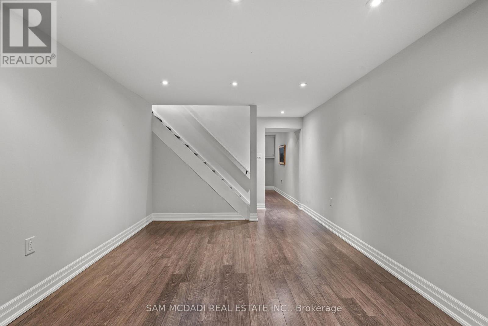1449 Truscott Drive, Mississauga, Ontario  L5J 1Z1 - Photo 29 - W13695994