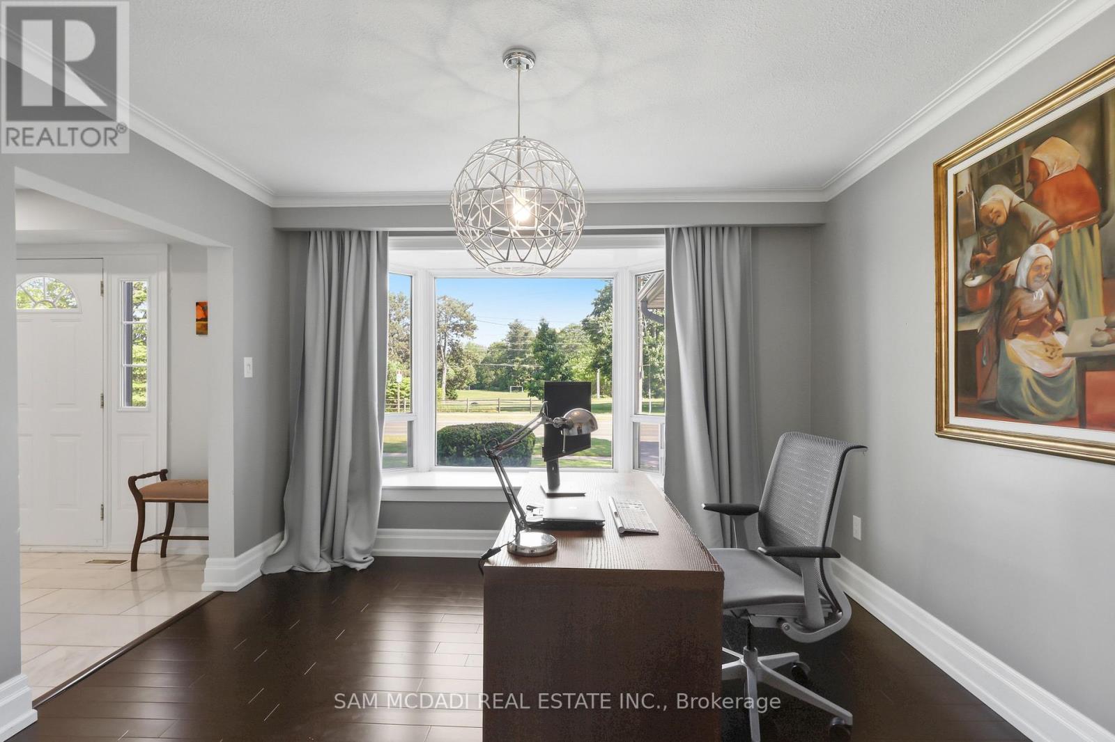 1449 Truscott Drive, Mississauga, Ontario  L5J 1Z1 - Photo 5 - W13695994