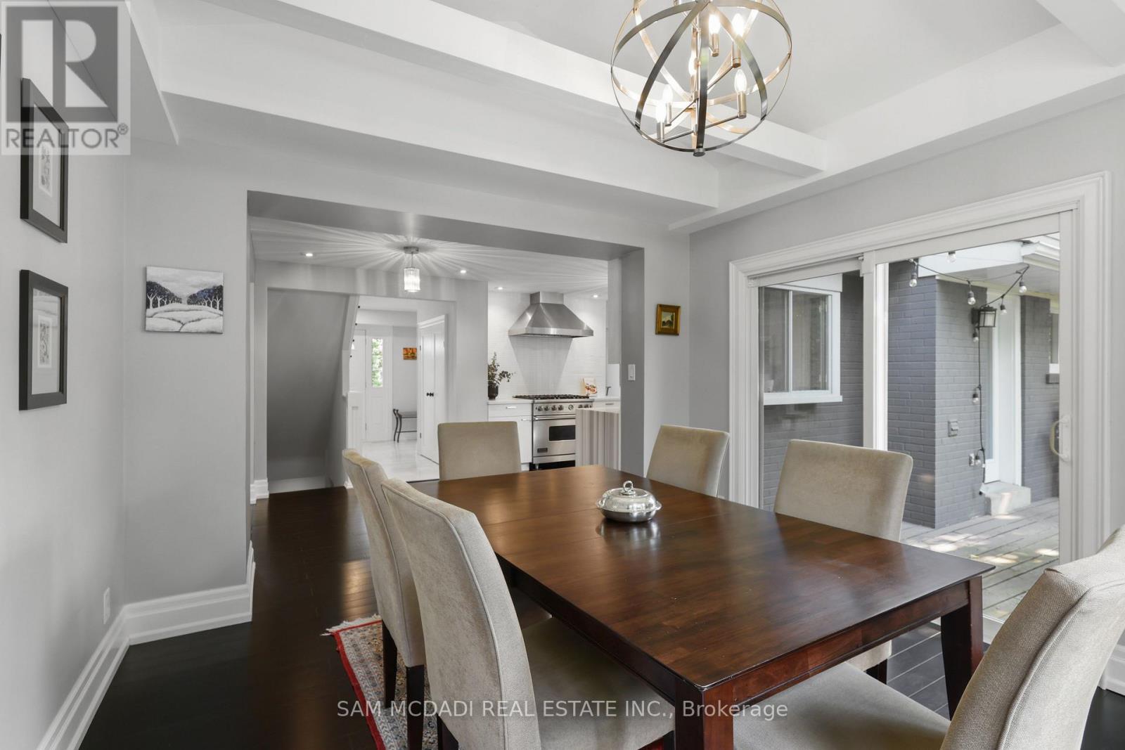 1449 Truscott Drive, Mississauga, Ontario  L5J 1Z1 - Photo 8 - W13695994
