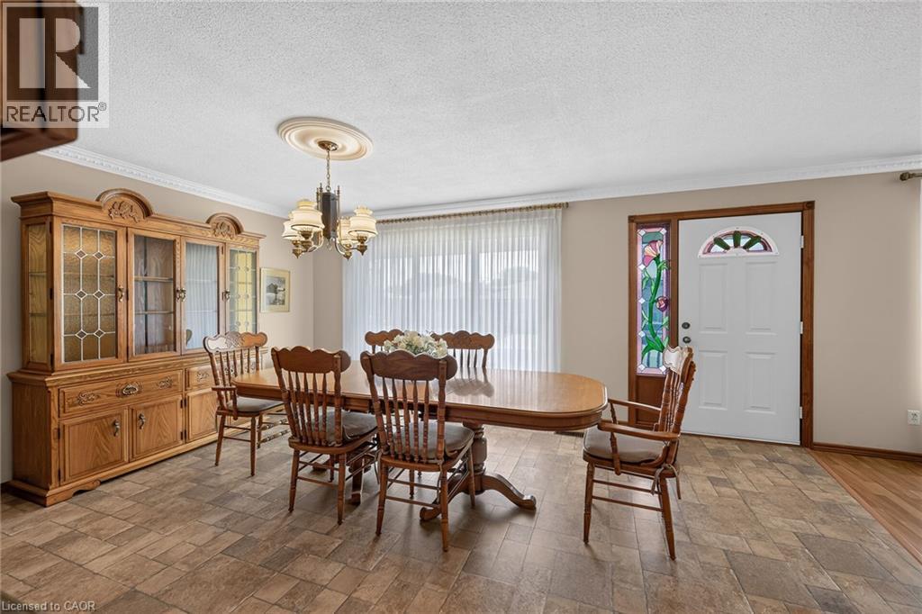 39 Algonquin Court, Hamilton, Ontario  L8T 4T2 - Photo 11 - 40854217