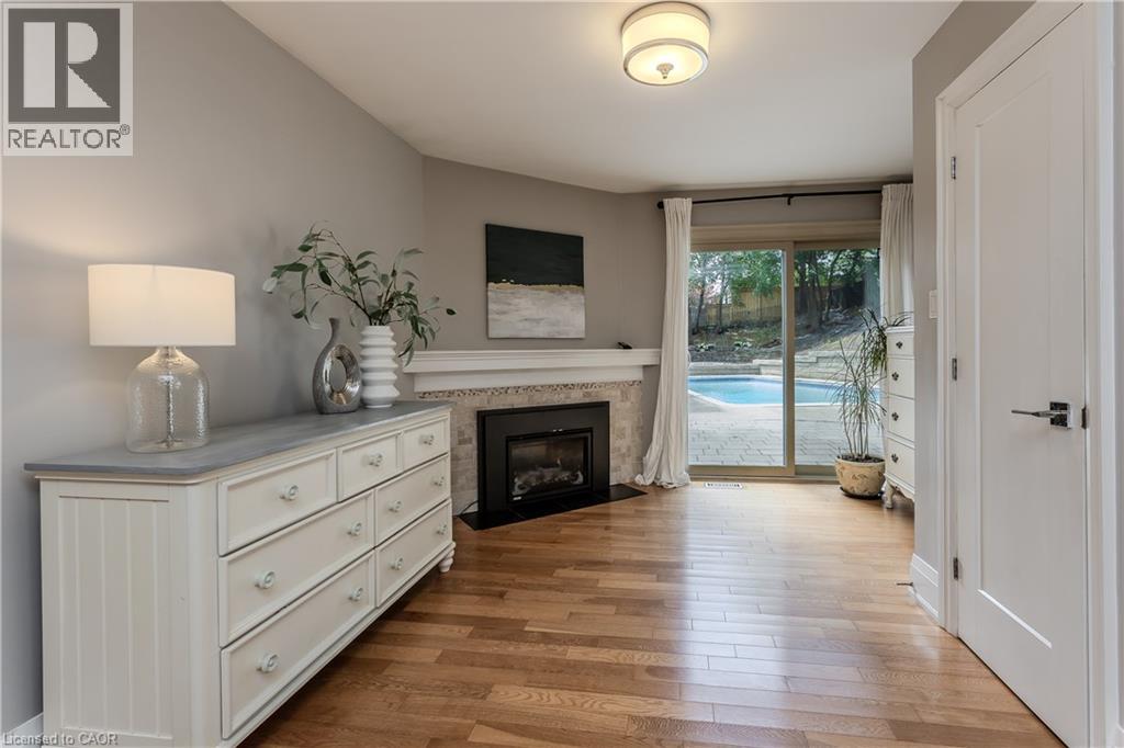 892 North Shore Road W, Burlington, Ontario  L7T 1A8 - Photo 16 - 40856807