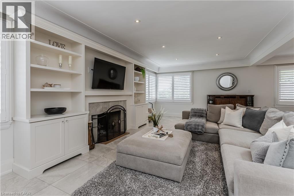 892 North Shore Road W, Burlington, Ontario  L7T 1A8 - Photo 6 - 40856807