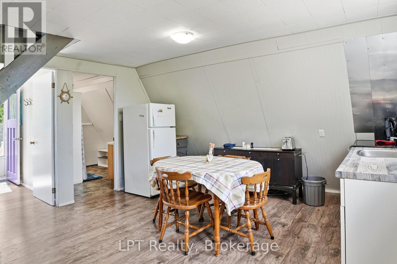 317 Robert Allen Drive, Northern Bruce Peninsula, Ontario  N0H 2R0 - Photo 12 - X13695662