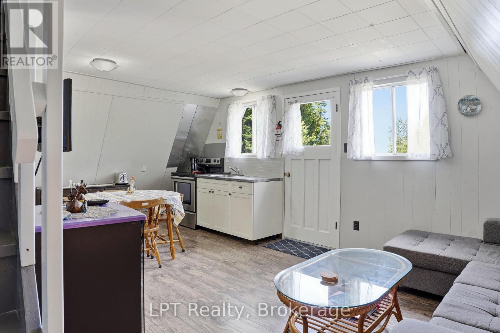 317 Robert Allen Drive, Northern Bruce Peninsula, Ontario  N0H 2R0 - Photo 13 - X13695662