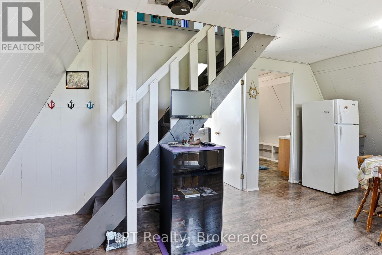 317 Robert Allen Drive, Northern Bruce Peninsula, Ontario  N0H 2R0 - Photo 17 - X13695662