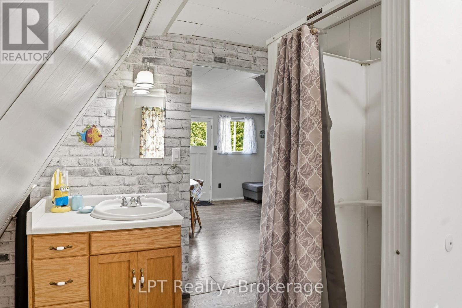 317 Robert Allen Drive, Northern Bruce Peninsula, Ontario  N0H 2R0 - Photo 16 - X13695662