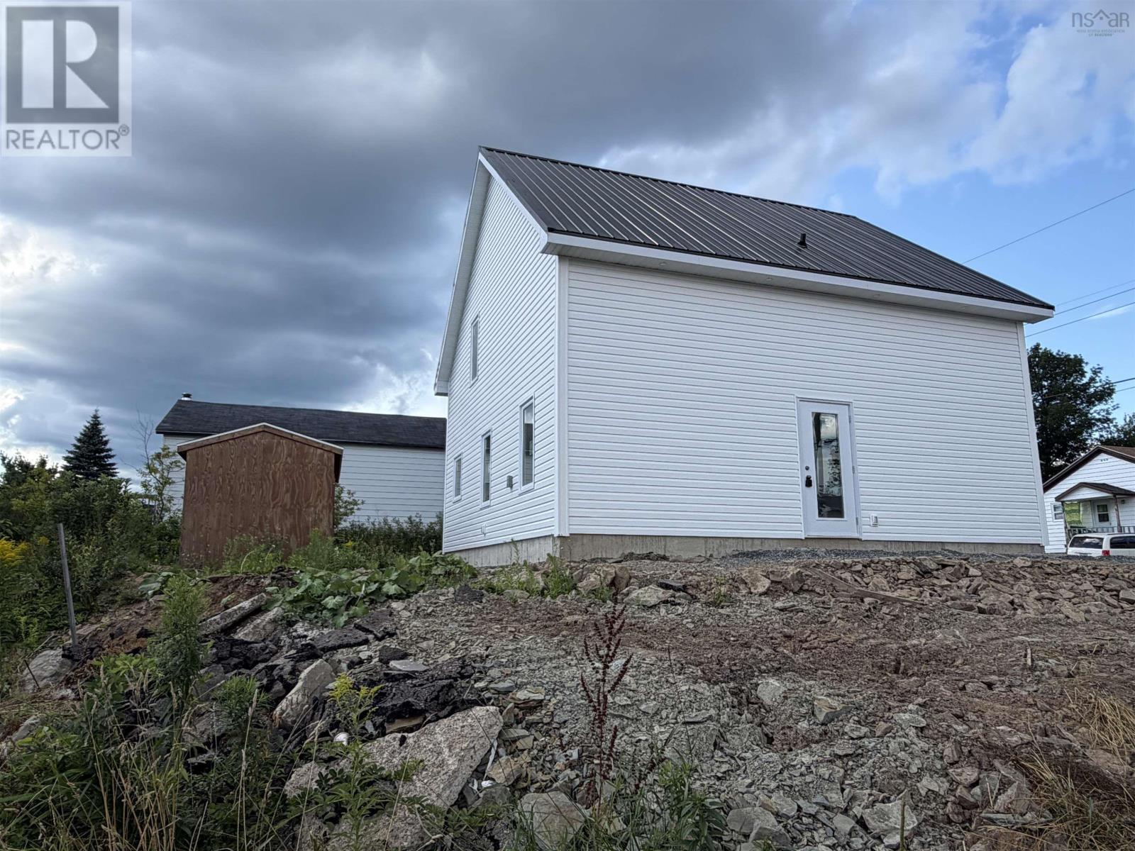 100 Maloney Street, Sydney, Nova Scotia  B1N 2C8 - Photo 6 - 202621041