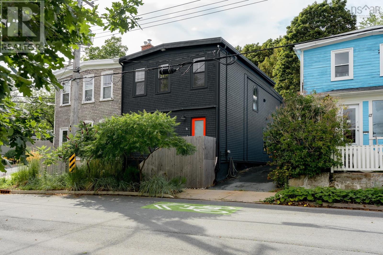 15 Dahlia Street, Dartmouth, Nova Scotia  B3A 2R8 - Photo 1 - 202621076